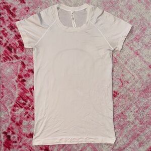 Lululemon white regular length swiftly tech (hardly worn)
